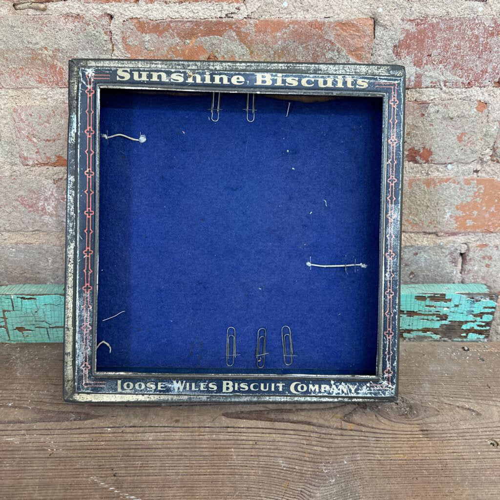 BISCUIT ADVERTISING TIN