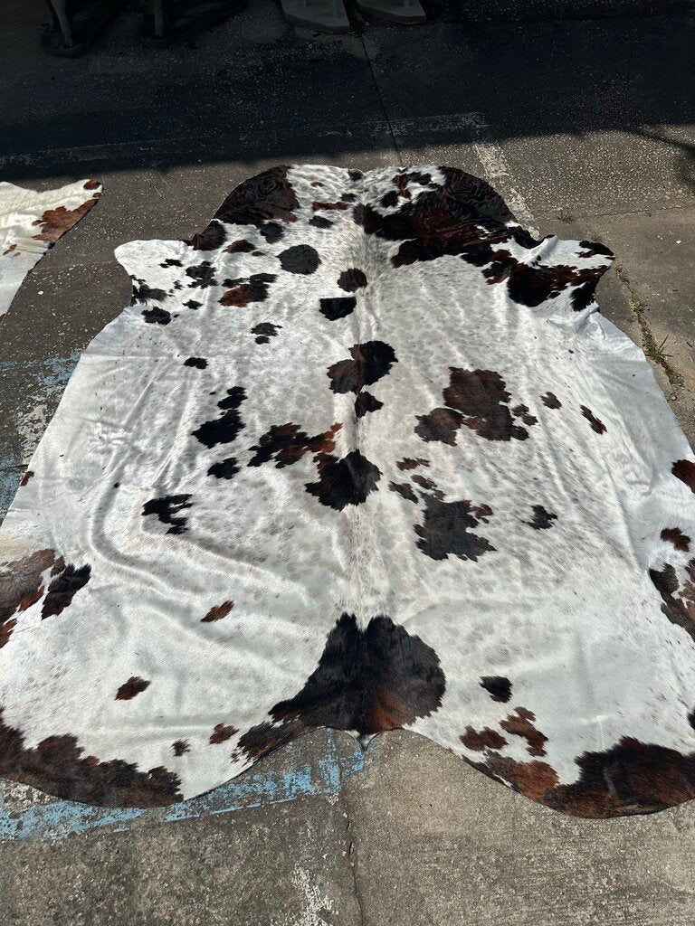 BRAZILIAN COWHIDE RUG