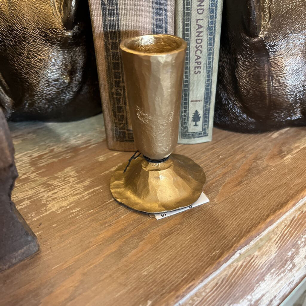 HAMMERED METAL TAPER HOLDER