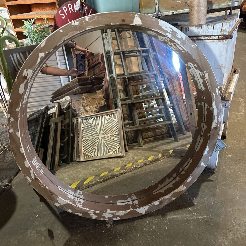 ROUND MIRROR