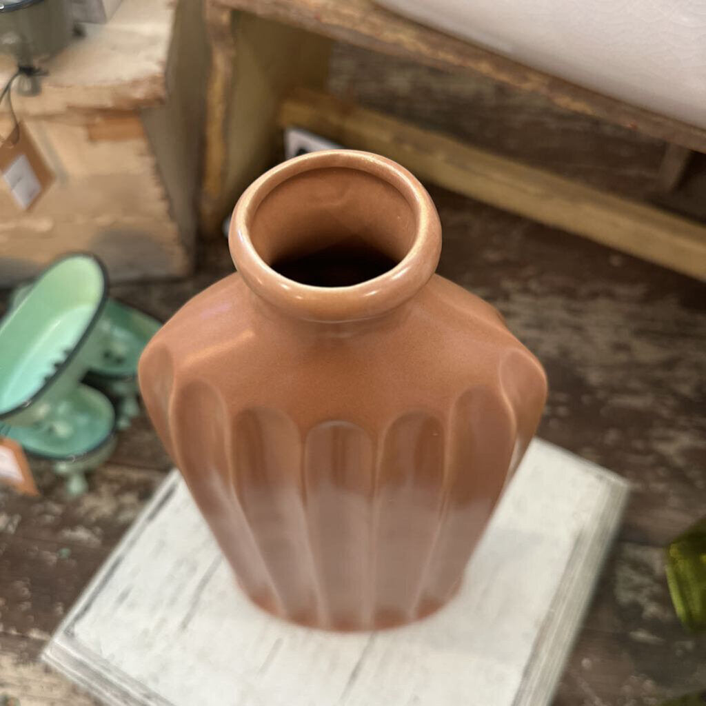 CERAMIC VASE