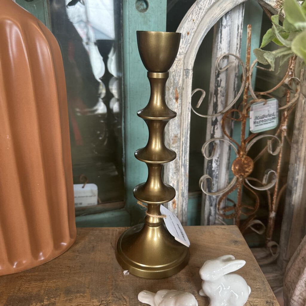 GOLD CANDLESTICKS