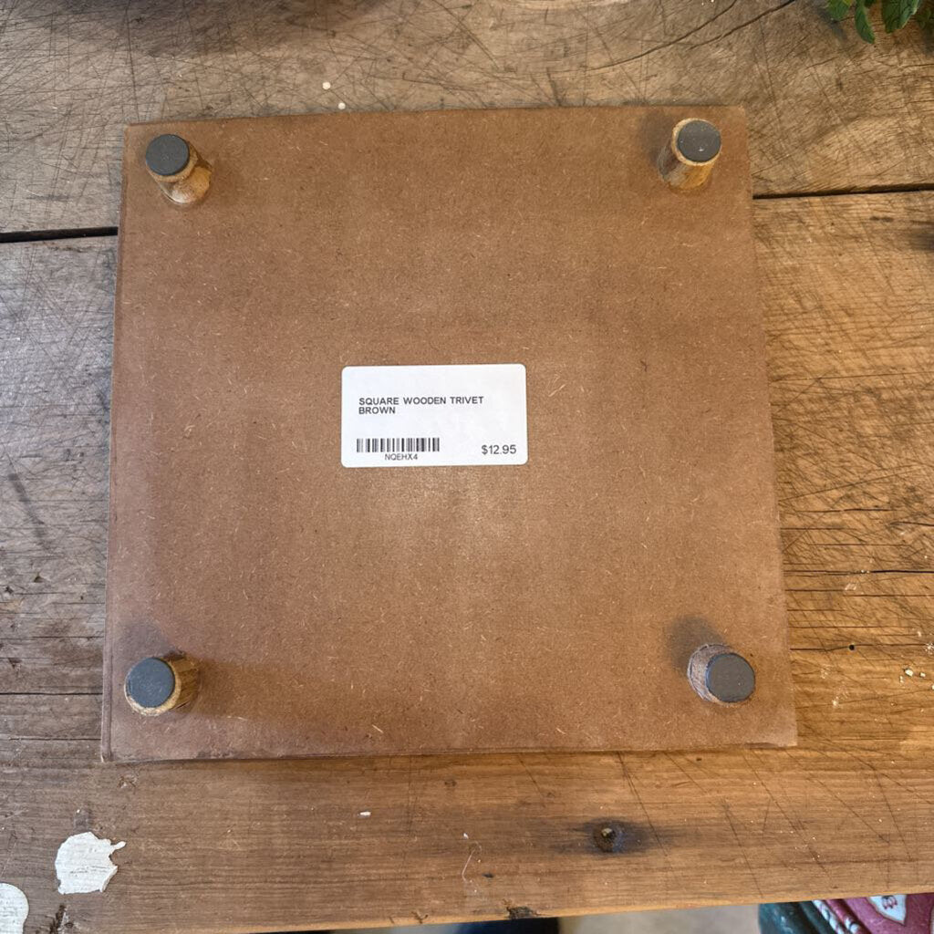 SQUARE WOODEN TRIVET