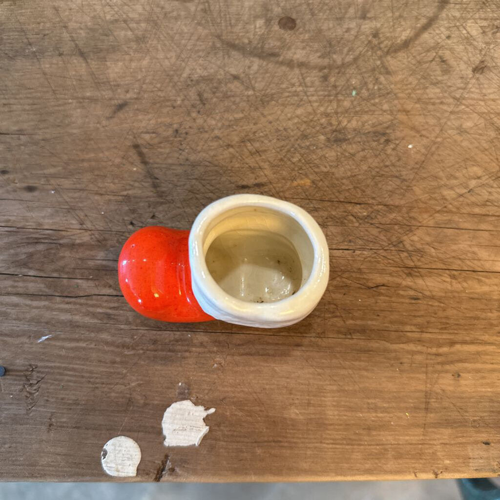 MINATURE CERAMIC SANTA BOOT