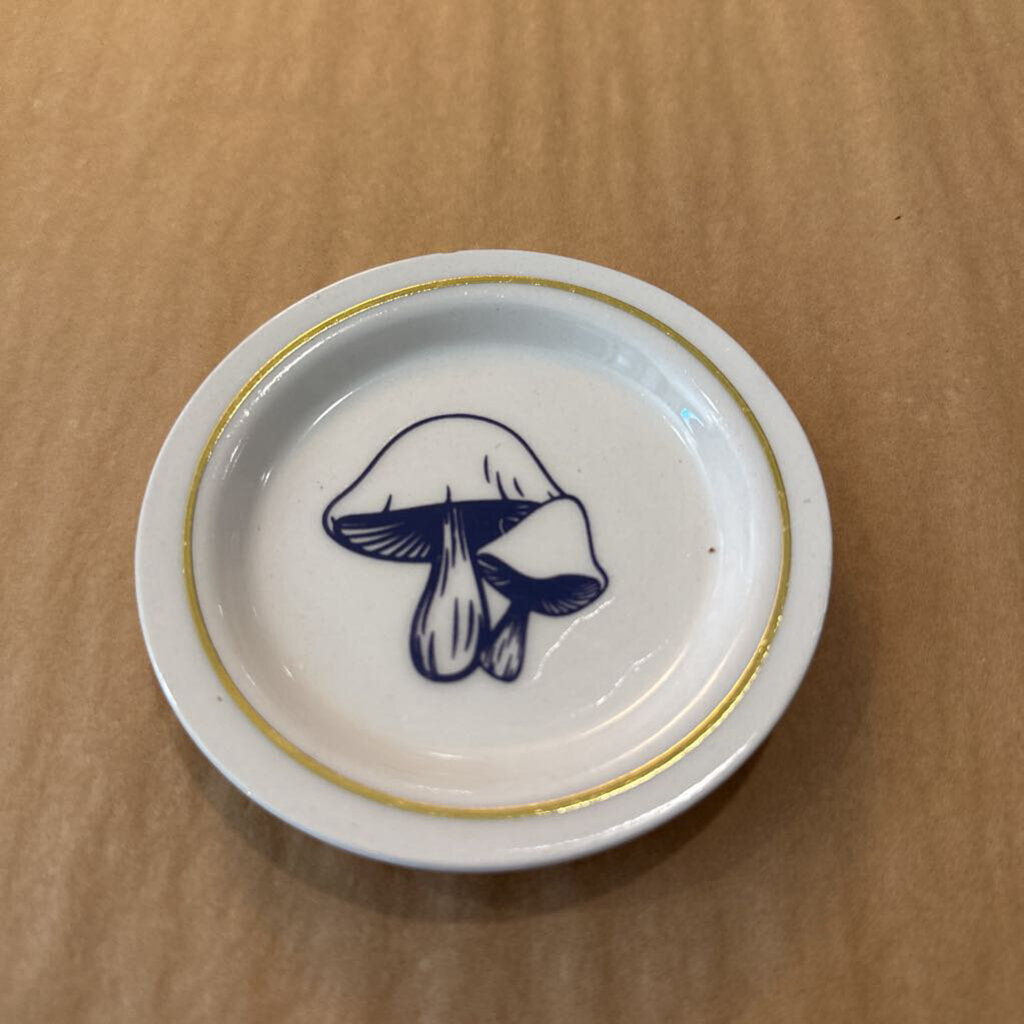 CERAMIC DISH