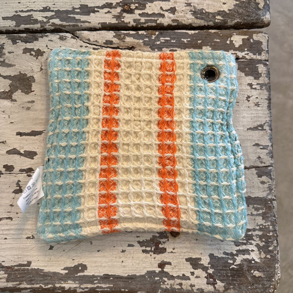 SQUARE WAFFLE POT HOLDER