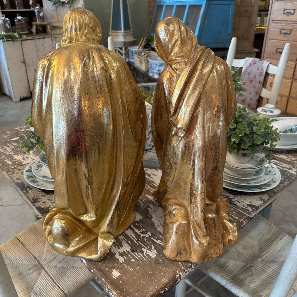 MARY AND JOSEPH NATIVITY SCENE STATUES