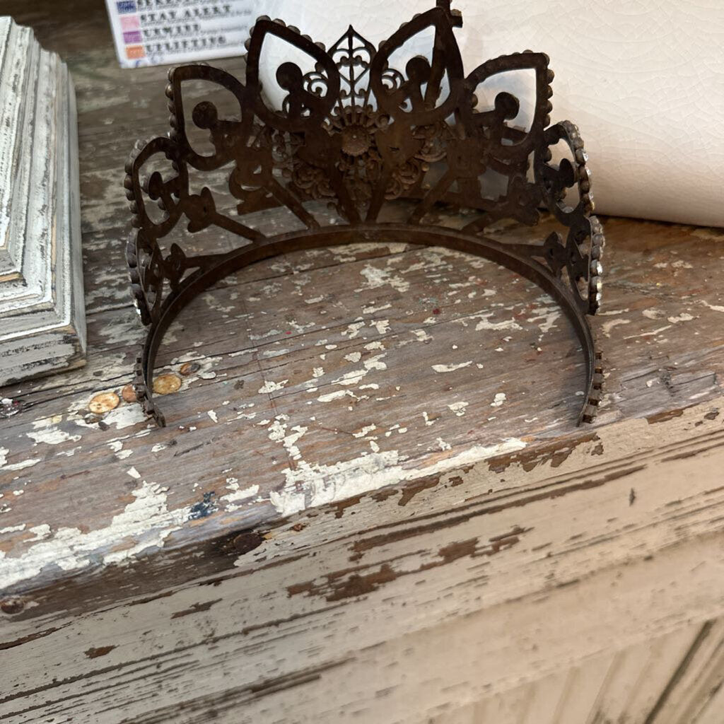 FRENCH METAL TIARA