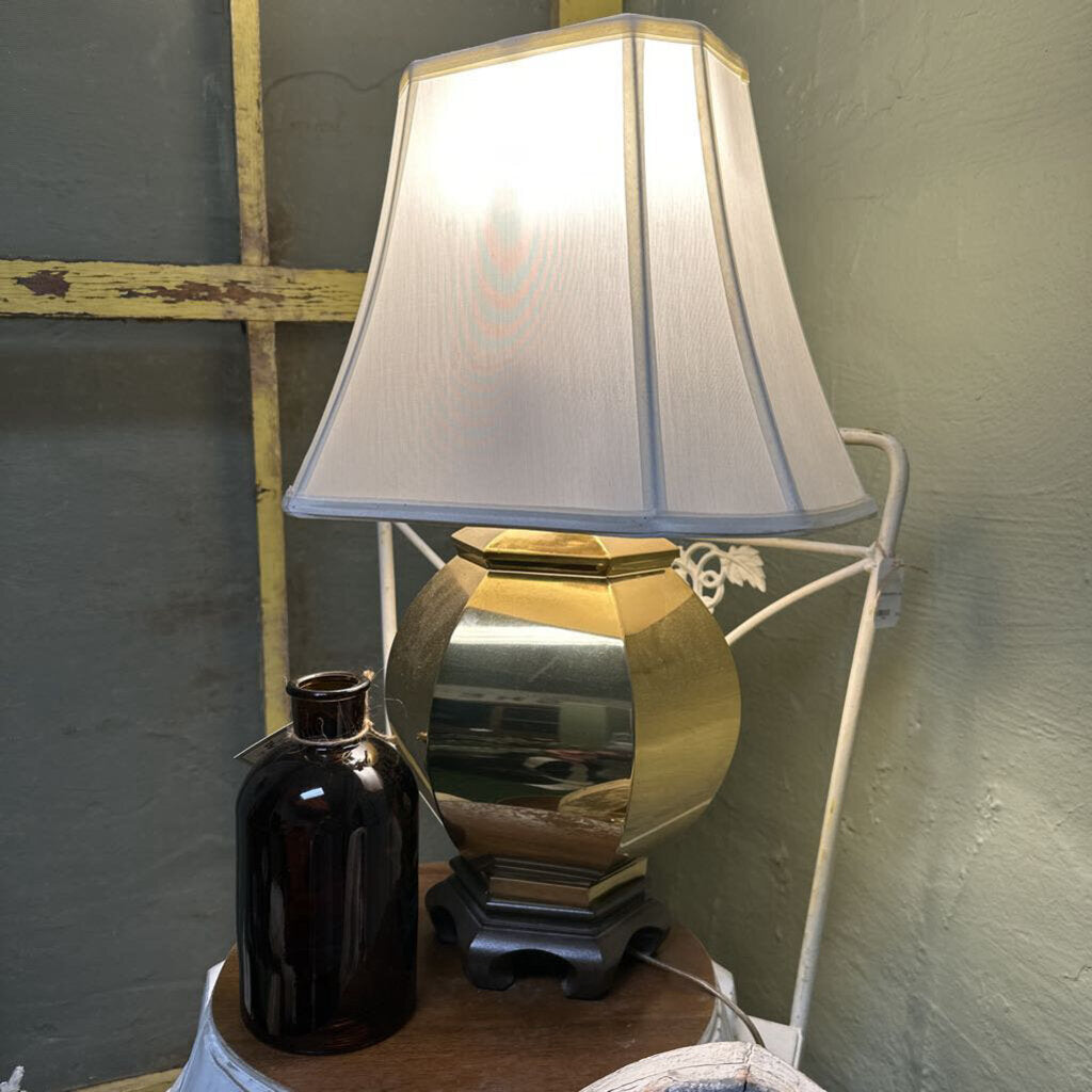 BRASS LAMP WITH SHADE