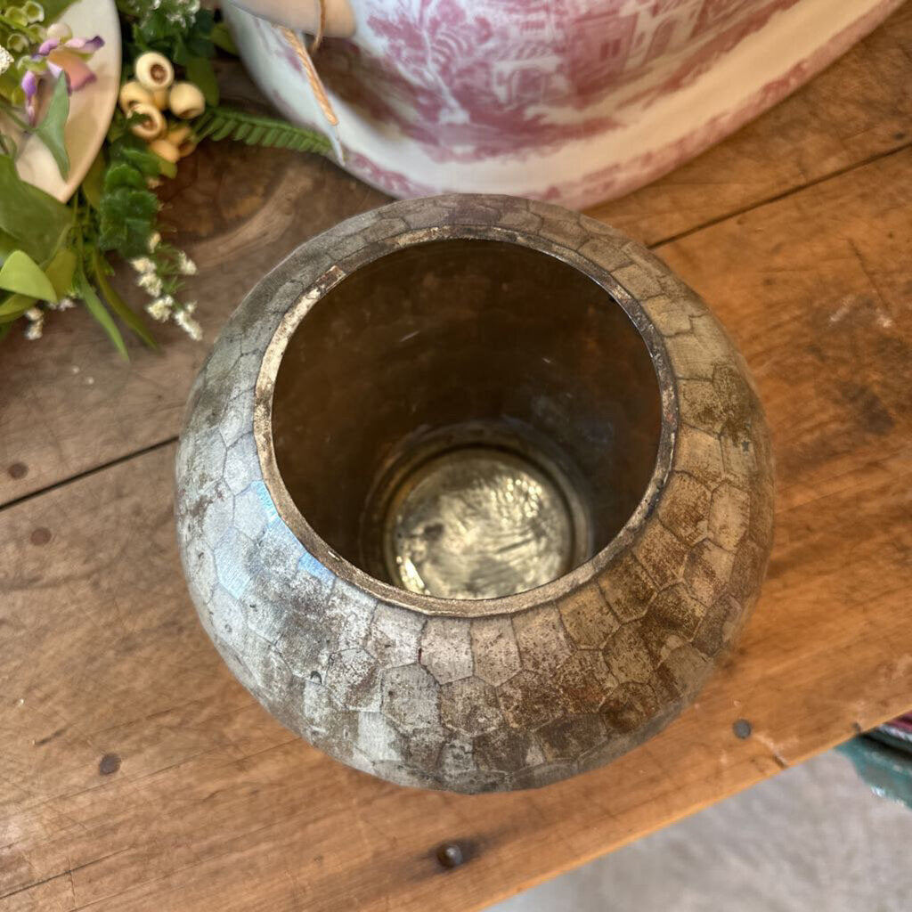 ROUND HONEYCOMB VOTIVE HOLDER