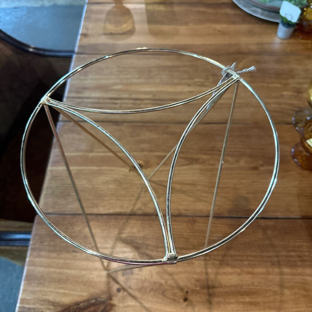 METAL PLANT STAND