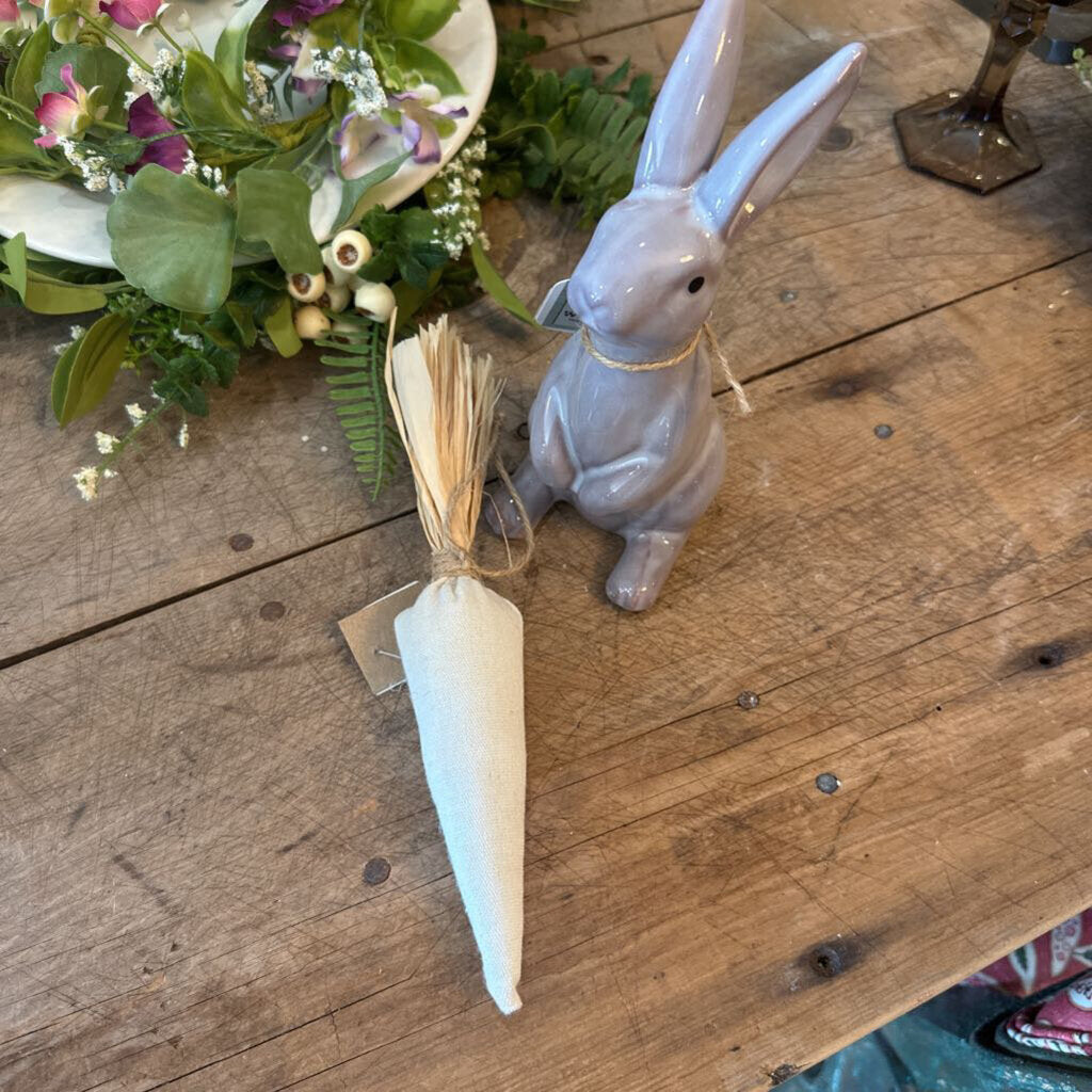 FABRIC AND STRAW STUFFED CARROT