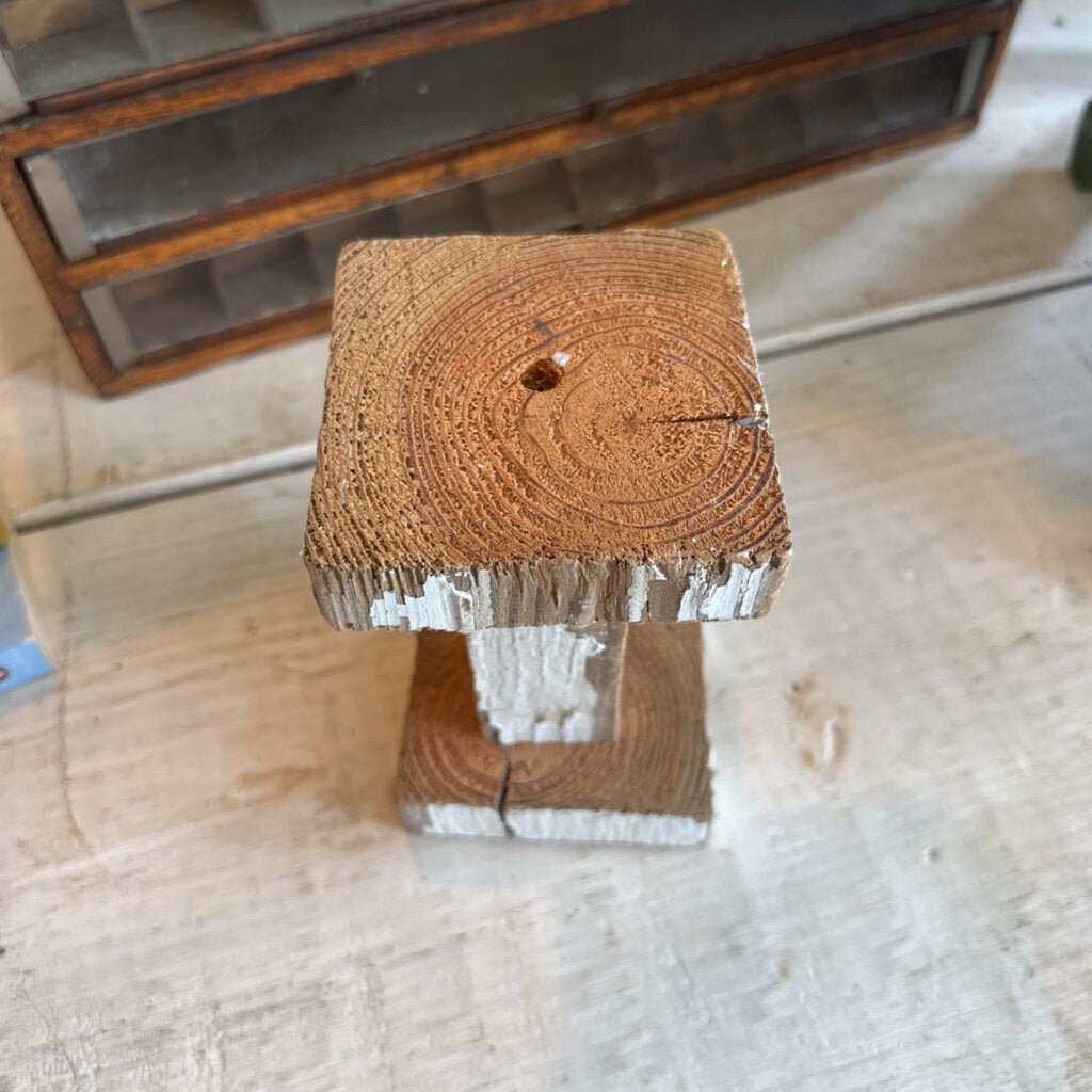 SMALL HANDMADE PEDESTAL