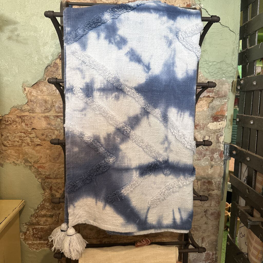 TYE DYE STYLE THROW WITH POM POM'S