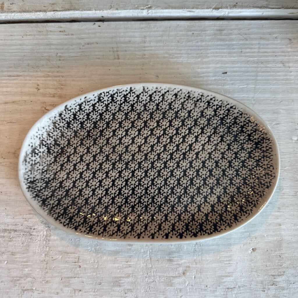 HAND STAMPED OVAL STONEWARE PLATE