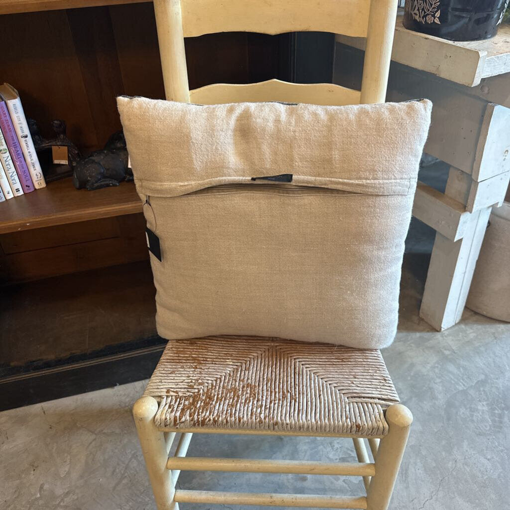LINEN PILLOW
