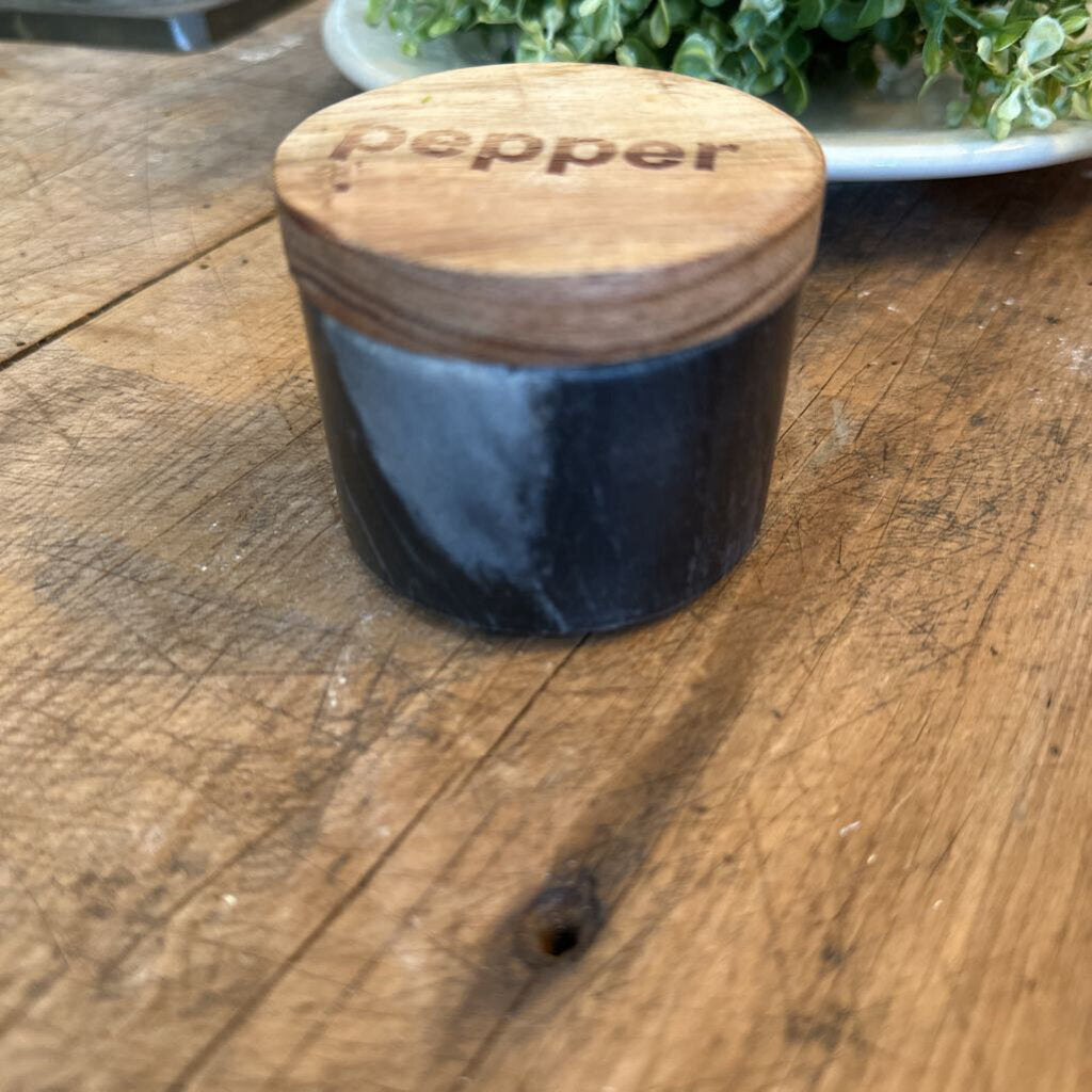 MARBLE PEPPER PINCH POT