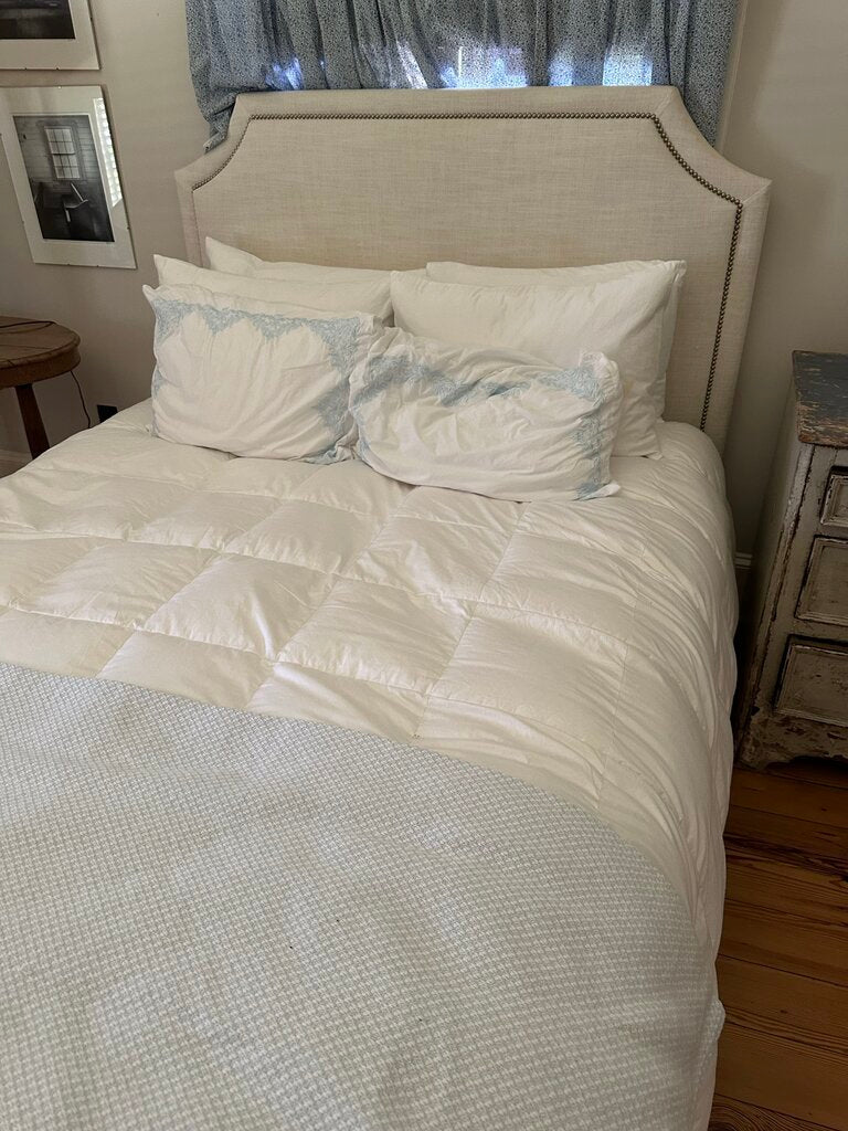 UPHOLSTERED HEADBOARD WITH FRAME