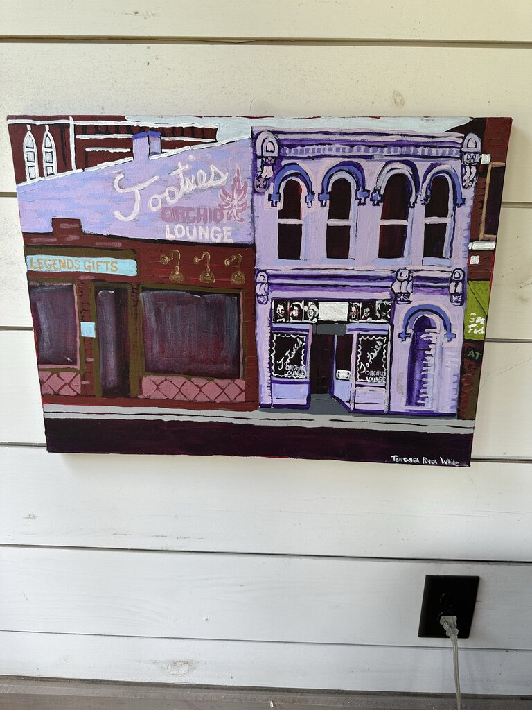 CANVAS OF TOOTSIES ORCHID LOUNGEIN NASHVILLE