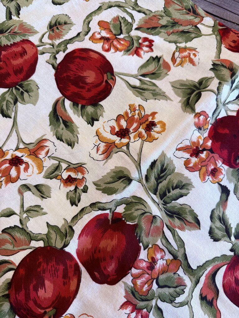 TABLE CLOTH