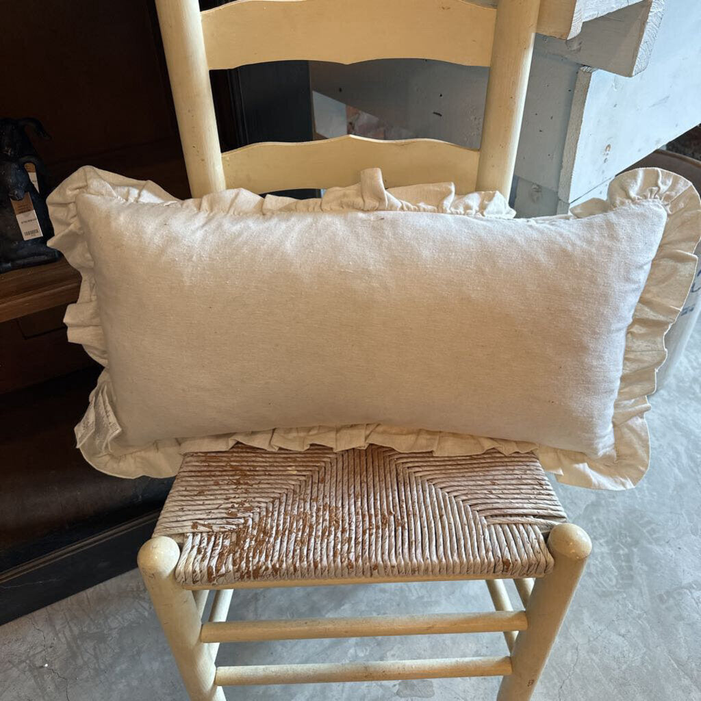 BASKET WEAVE PATTERN LUMBAR PILLOW WITH RUFFLE