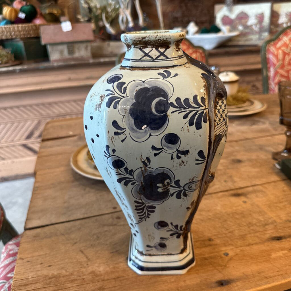 DELFTWARE STYLE VASE