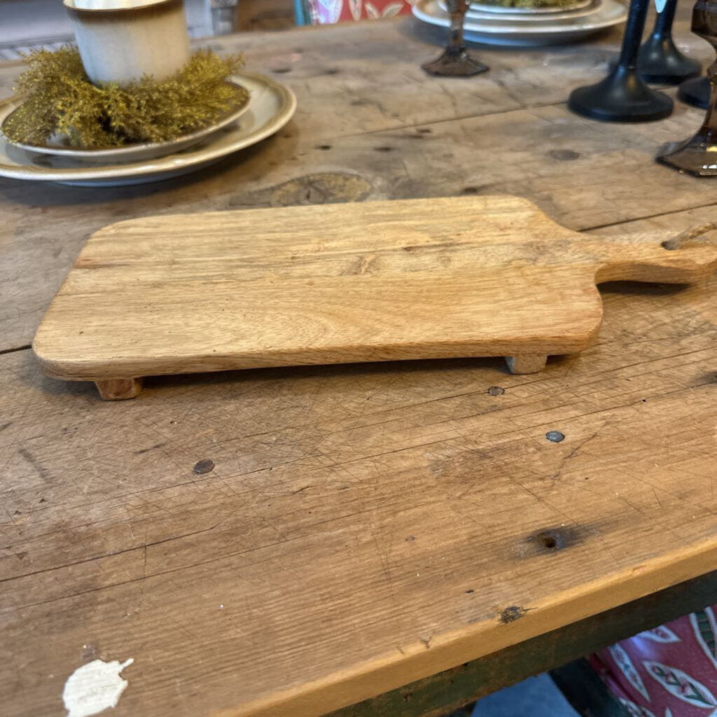 CUTTING BOARD