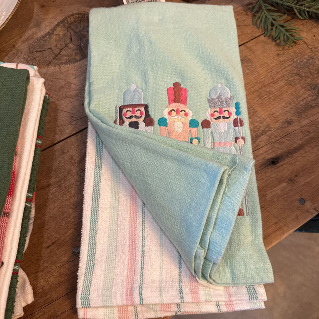 NUTCRACKER HAND TOWEL SET