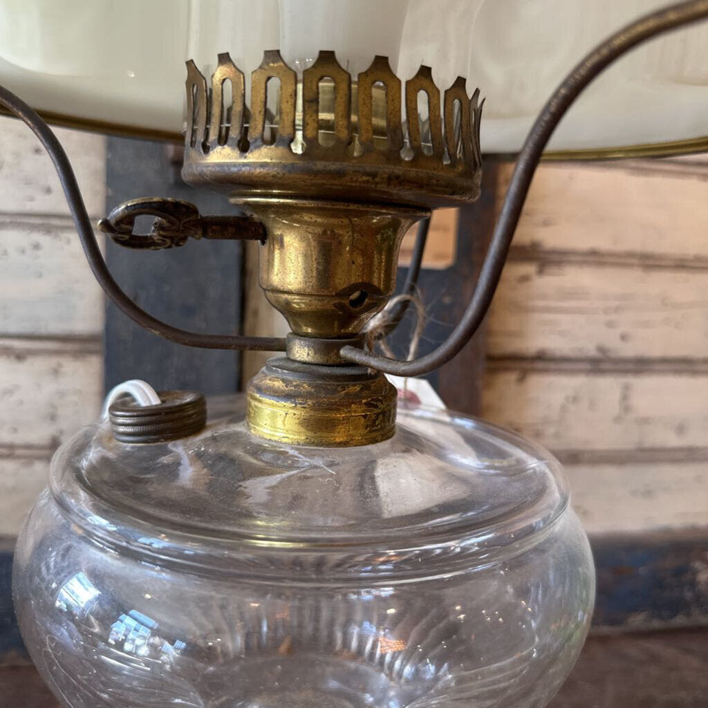 ANTIQUE PARLOR LAMP