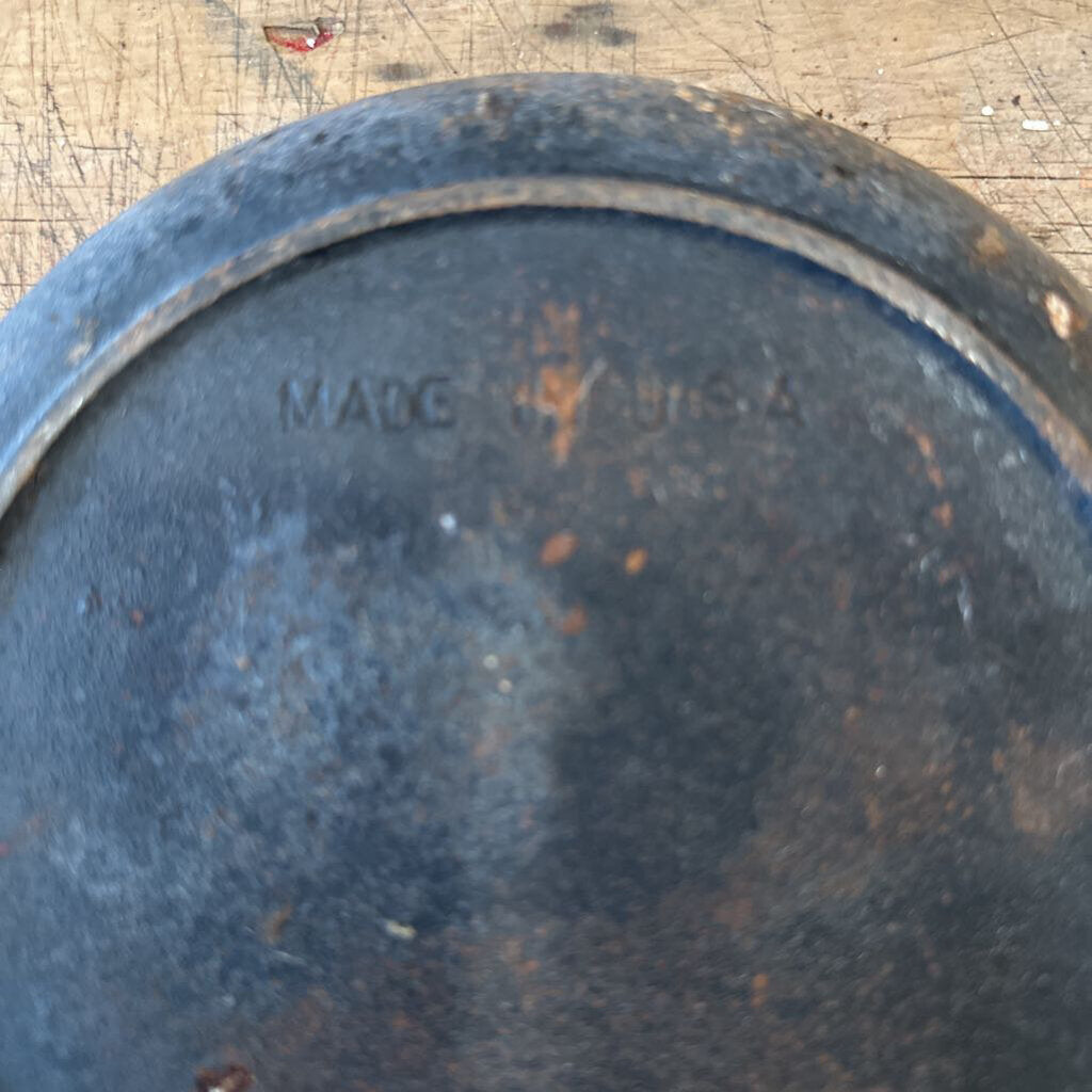 NO.5 MADE IN USA CAST IRON SKILLET