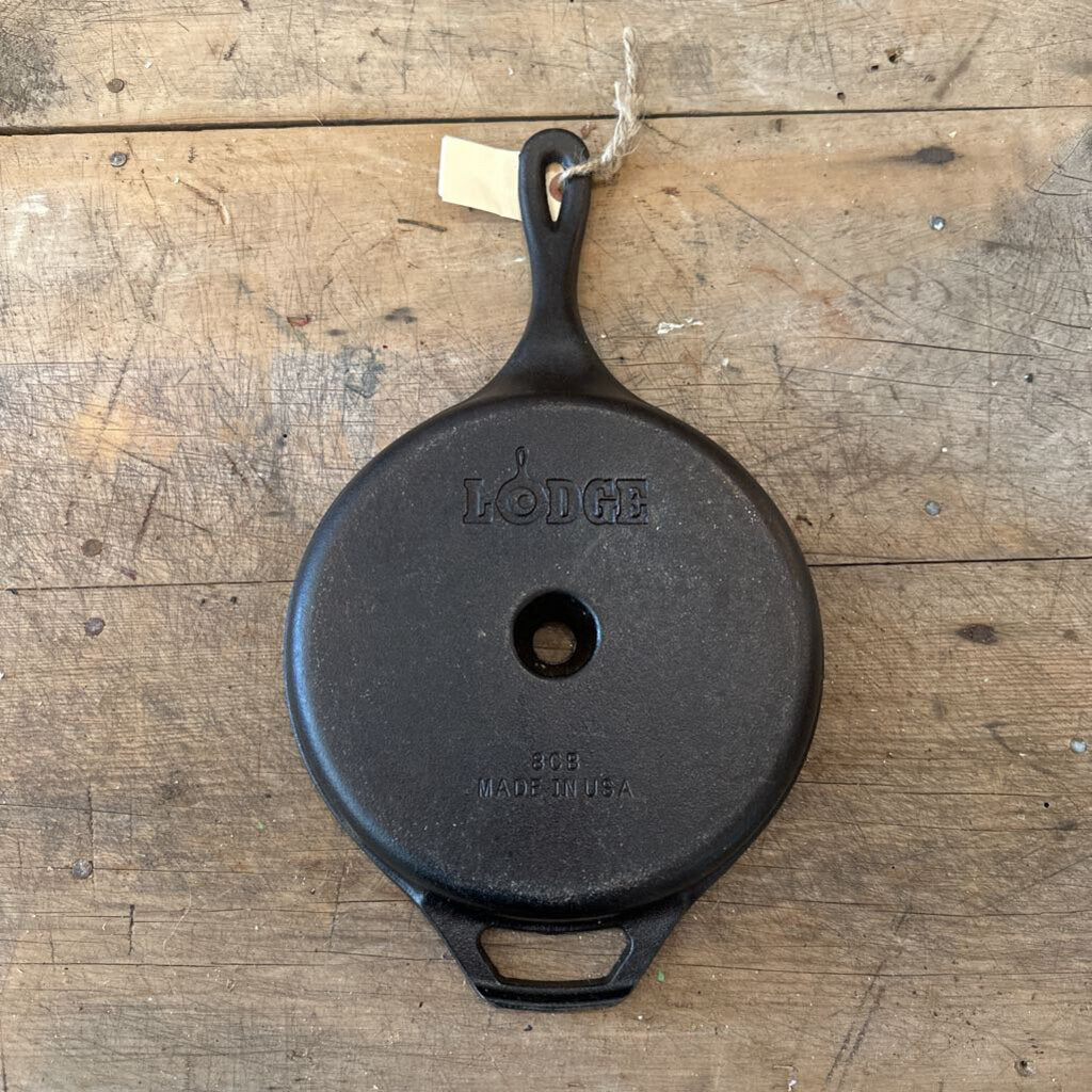 LODGE CORNBREAD SKILLET WITH TWO HANDLES