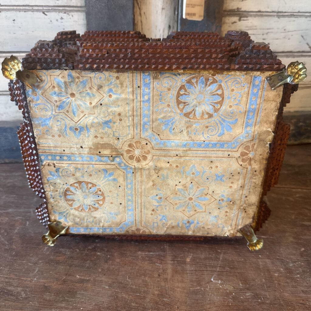 "1899" TRAMP ART BOX