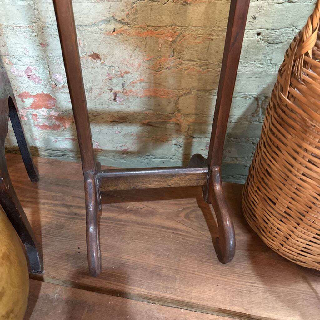SMOKING STAND/CIGAR BOX