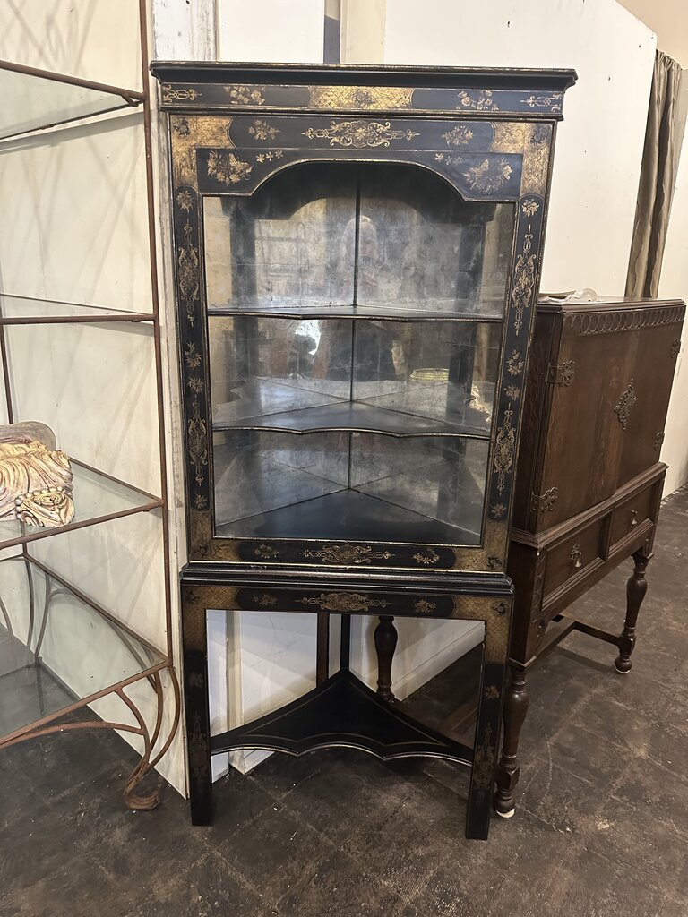CORNER CABINET