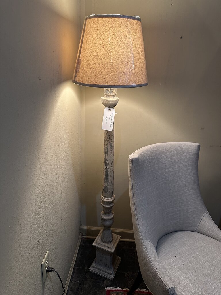 EUROPEAN ANTIQUE FLOOR LAMP