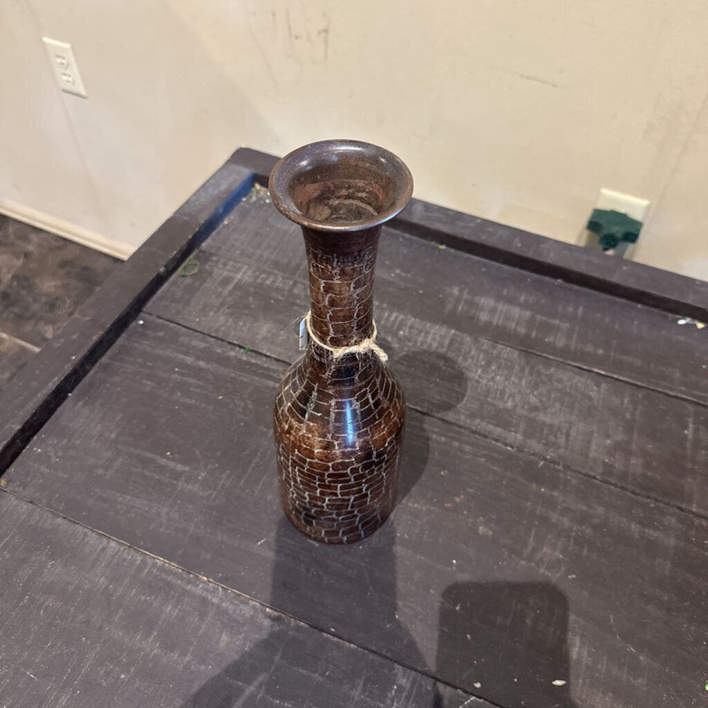 ANIMAL PRINT METAL LONG NECK VASE