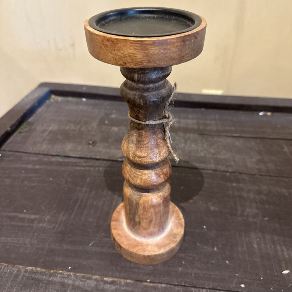 WOODEN CANDLE HOLDER