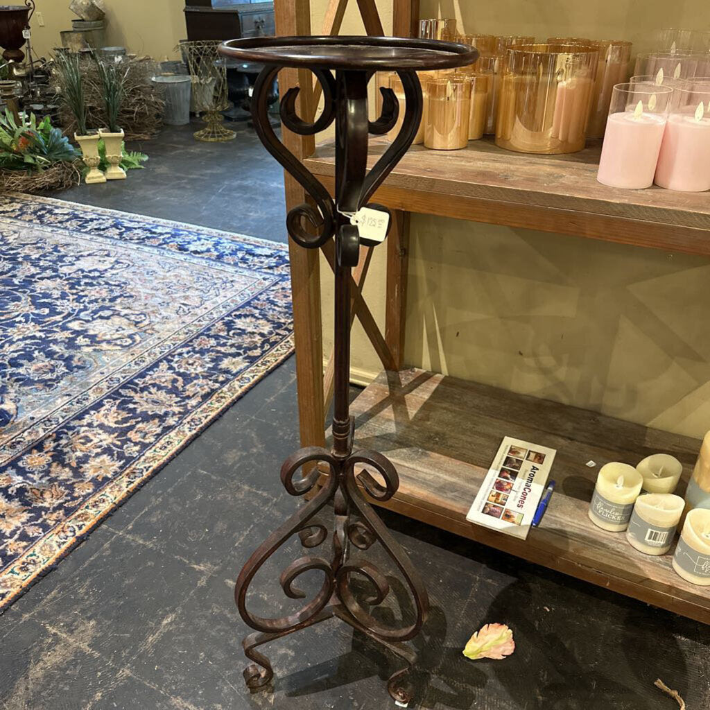 METAL PLANT STAND