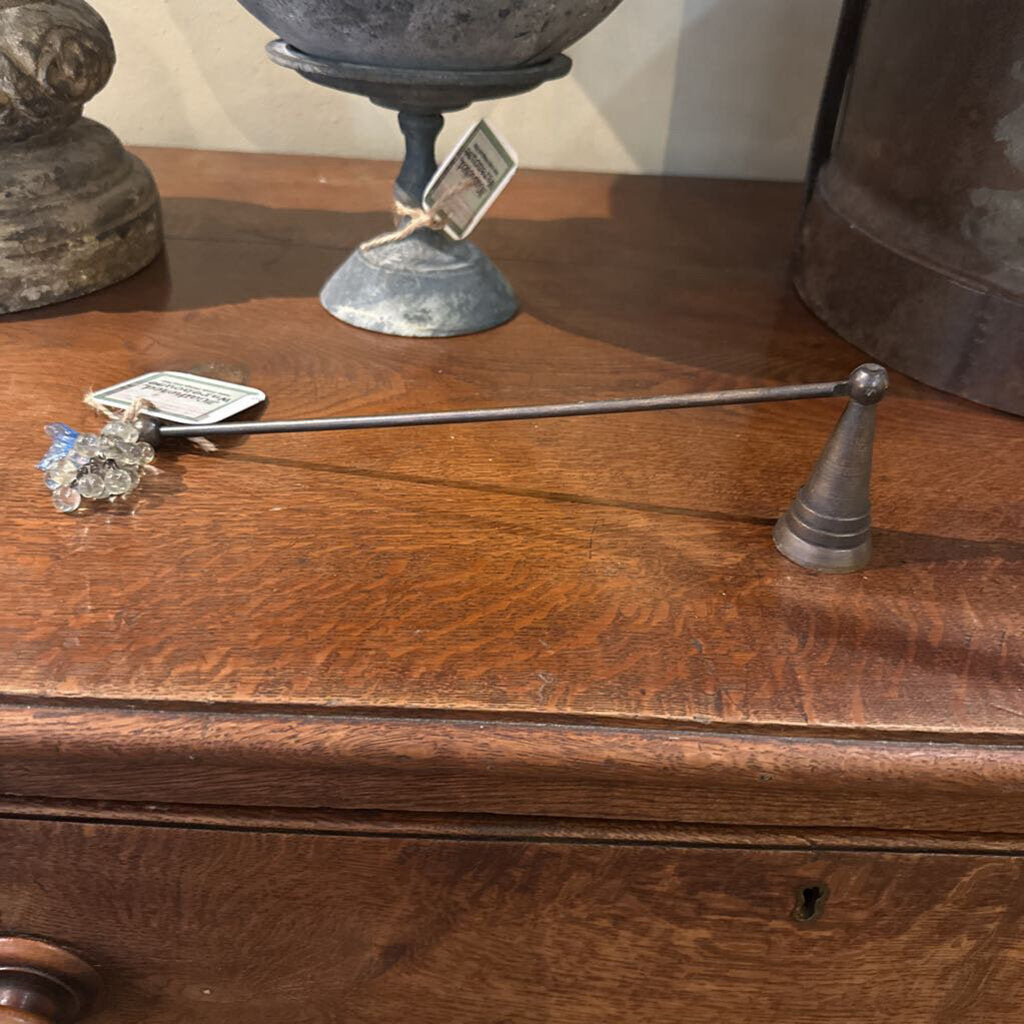 BRASS CANDLE SNUFFER