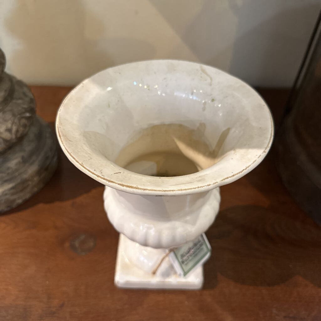 CERAMIC URN
