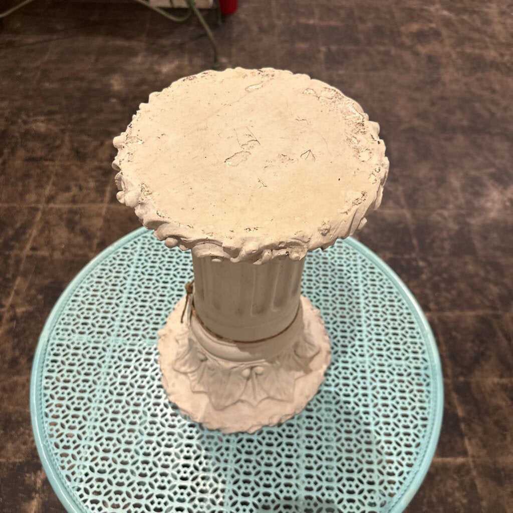 RESIN PILLAR/PLANT STAND