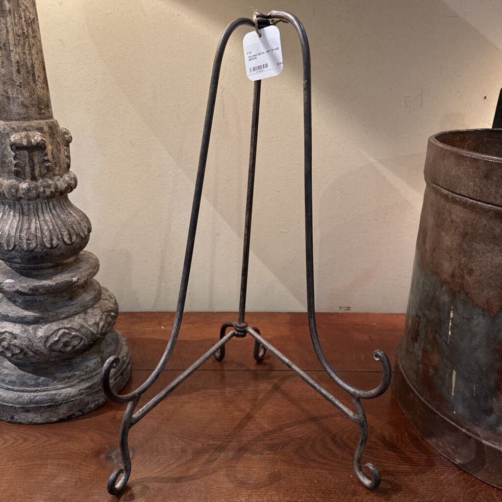 FOLDING METAL ART STAND