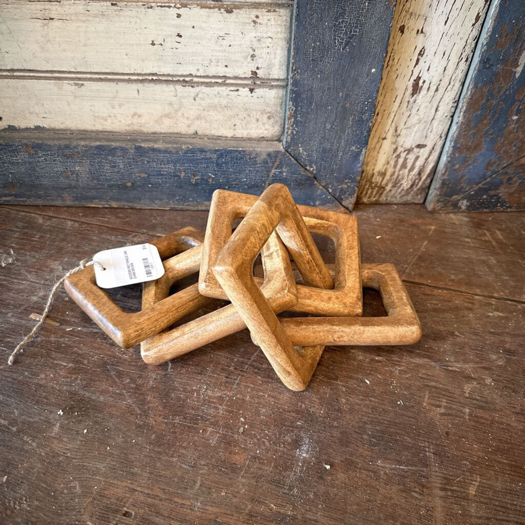 WOODEN RECTANGLE LINK CHAIN