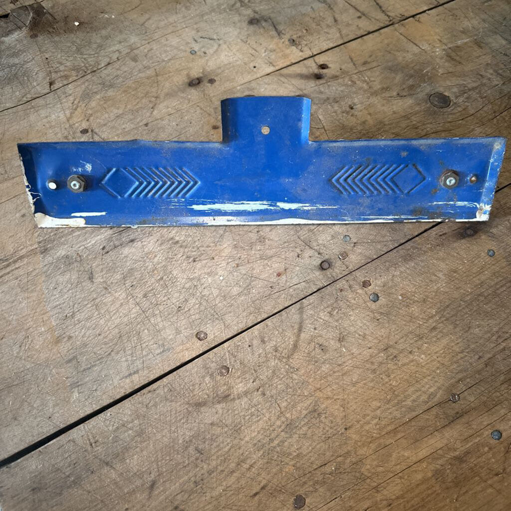 COLONIAL BREAD METAL DOOR PULL