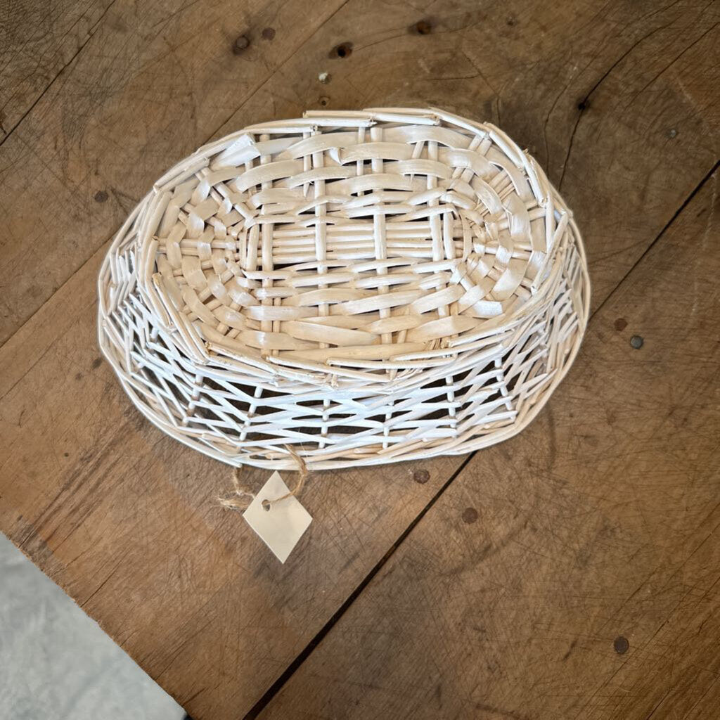 WICKER BASKET
