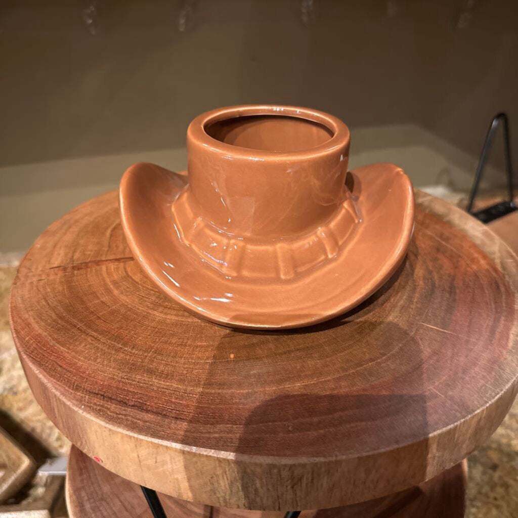 HAT SHAPED VASE