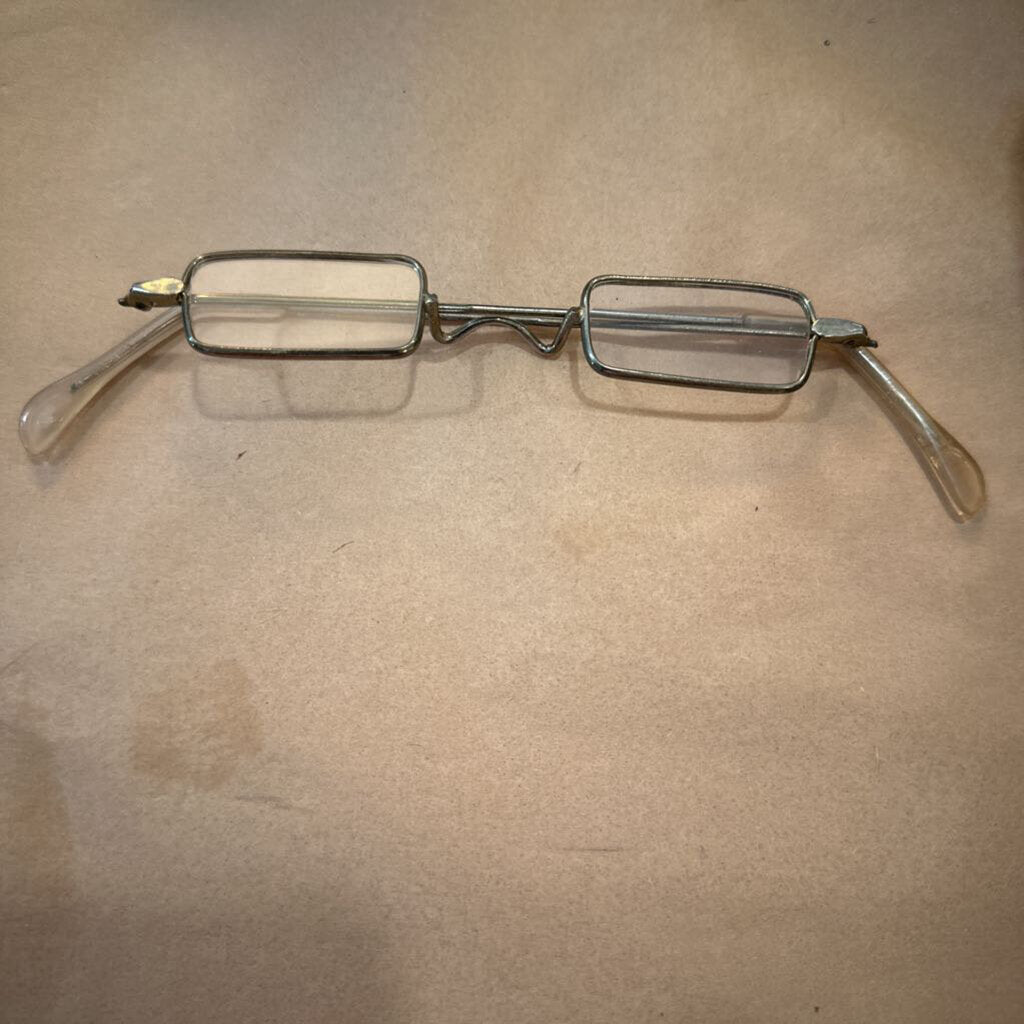 SPECTACLES