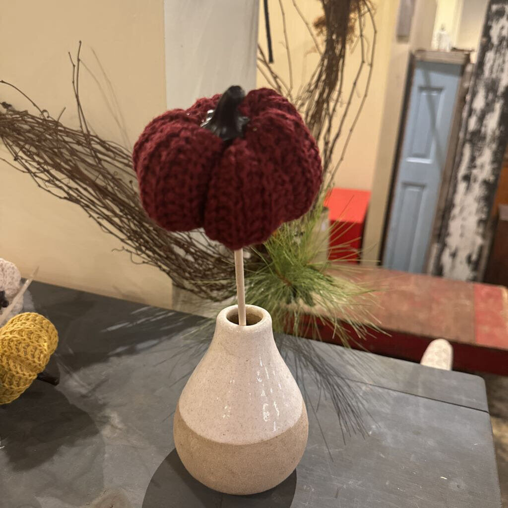 CROCHETED PUMPKIN STEM