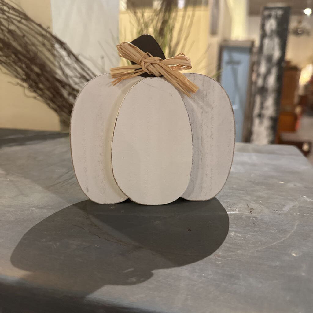 WOODEN PUMPKIN