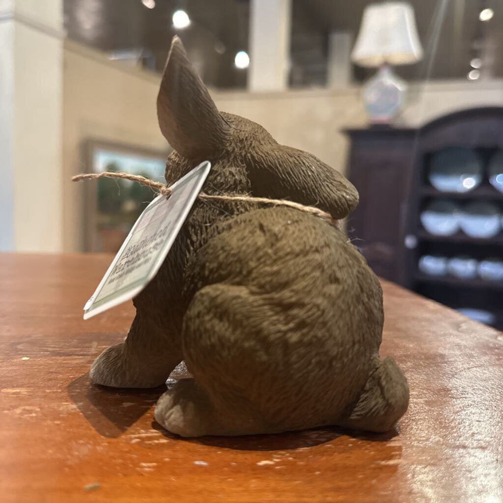 RESIN BUNNY